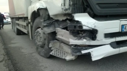 Tem Otoyolu Sapanca'da Trafik Kazası:2 Yaralı