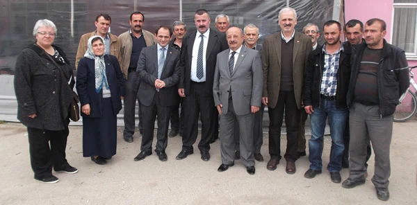 CHP Akyazı'dan “Yol Emekçileriyle El Ele” Projesi