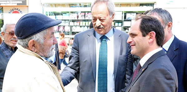 Ecevit Keleş Akyazı ve Hendek'i Ziyaret Etti