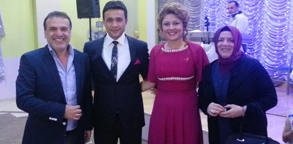 Emel Kılıçkeser ve Yaşar Yapıştırma Evliliğe İlk Adımı Attı