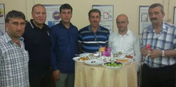 MHP Sapanca Yönetimi Tam Kadro Sapanca Hem Sergi Açılışına Katıldı