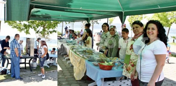Polis Eşleri Kermes Düzenledi