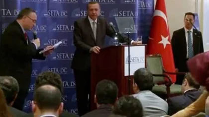Erol Aslan Cebeci, Amerika'da Başbakan'ın Basın Toplantısını Yönetti
