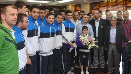 Kırkpınarspor Şampiyona Öncesi Son Ziyareti Başkan Uslu'ya Yaptı