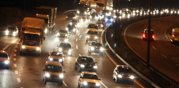 Tem'e Çıkacaklara Uyarı: İstanbul İstikameti Kapatıldı