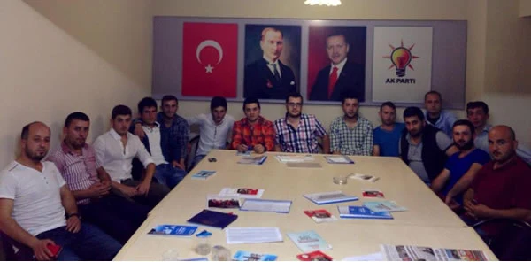 AK Parti Sapanca İlçe Gençlik Kolları Toplandı
