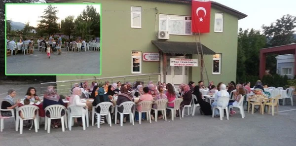 İki Sokağın Sakinleri İftarda Buluştu