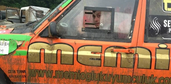 Hüseyin Memioğlu Karadeniz Mahalli Offroad Yarışları Kupasında 2 Kupa Kaldırdı