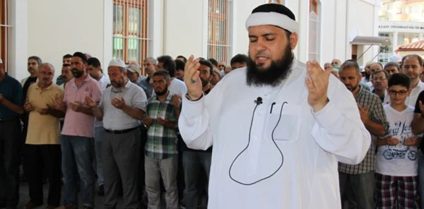 Suriye'de Ölenler için Gıyabi Cenaze Namazı