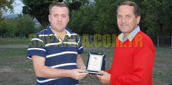 Sayder'den Kent Konseyi'ne Teşekkür Plaketi