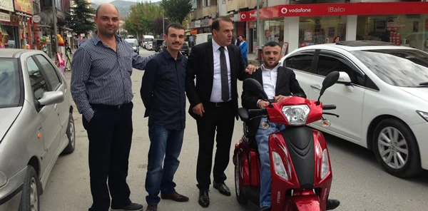 Başkan Uslu Engelliler Derneği Başkanı ile Bayramlaştı