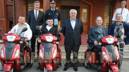 Üç Engelli Daha Akülü Sandalyeye Kavuştu