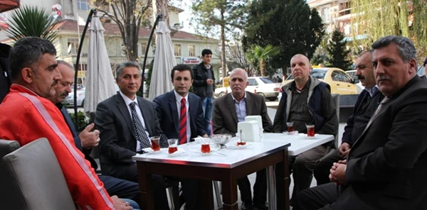 Sapanca Kaymakamı Gökhan Azcan Esnafın Sorunlarını Dinledi