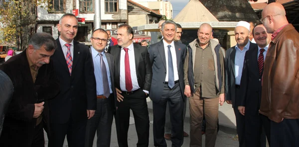 Sapanca Kaymakamlığı 2 Bin Kişiye Aşure Dağıttı