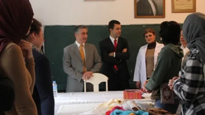 Kaymakam Azcan Halk Eğitim Merkezi Kursiyerleri ile Bir Araya Geldi