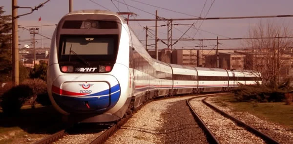 Yht Hattına Elektrik Veriliyor