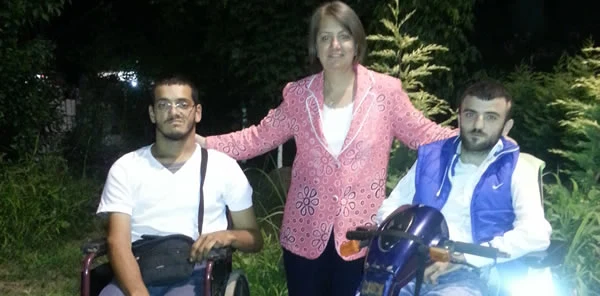 Oya Arapoğlu Yayımladığı Bir Mesajla 3 Aralık Dünya Engelliler Günü'nü Kutladı
