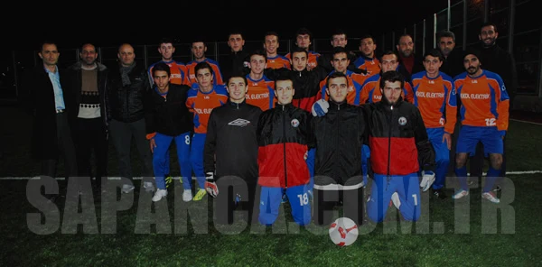 Sapanca Akademispor, Pazarköy Eğitimspor Maçı Hazırlıklarını Sürdürüyor