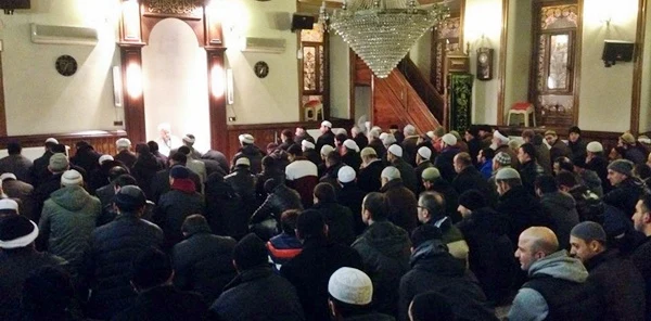 Kafile Camicedit Camii'nde