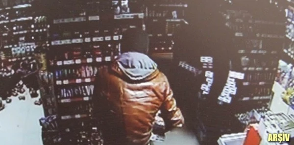 Markette Çalınmadık Bir Şey Bırakmadılar