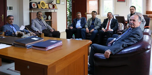 AK Parti Sapanca İlçe Teşkilatı Başkan Karakullukçu'yu Ziyaret Etti
