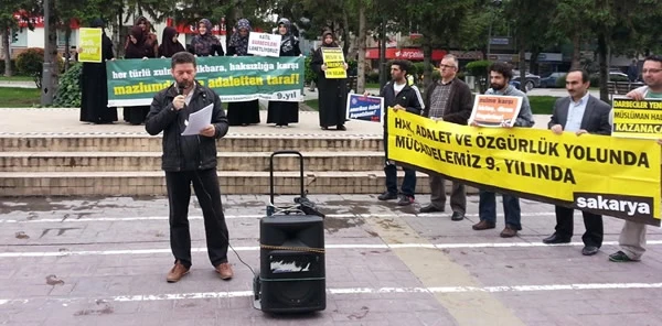 Gölün Suyunun Çekilmesine Dikkat Çektiler