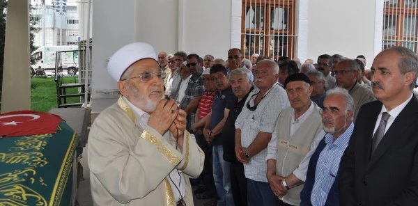 Sapanca İlçesinde 60 Yaşında Hayatını Kaybeden Bedir Kır, Toprağa Verildi