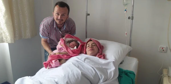 Günün En Mutlu Haberi: Minik Nisa Gül Aramıza Hoşgeldin