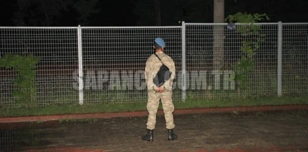 Sapanca ve Pamukova Yht Hattında Komandolar Kuş Uçurtmuyor