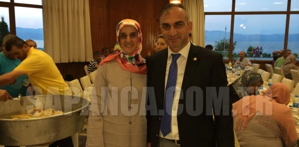 Sapanca Belediye Başkanı Aydın Yılmazer, Personelini İftarda Ağırladı