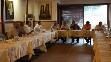 Başkan Yılmazer Muhtarlarla İftar'da Bir Araya Geldi