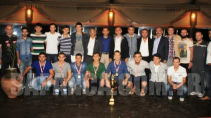 Sapanca Akademispor Şampiyonluk Kupası'nı Aldı