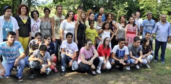 Down Sendromlu ve Engelli Çocuk Ressamlar