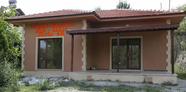 Sapanca Belediyesi Bilgi Kültür ve Sanat Evleri Yapıyor…