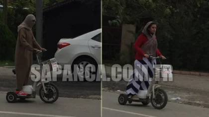 Arapların Kadınların Scooter Keyfi