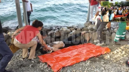 İskeleden Suya Atladı, Boğulmak Üzereyken Kurtarıldı