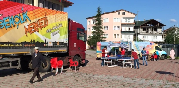 Mobil Gençlik Merkezi Tır'ı Sapanca'da