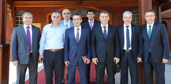 Sapanca Belediyesi'ne Huzurevi Ziyareti