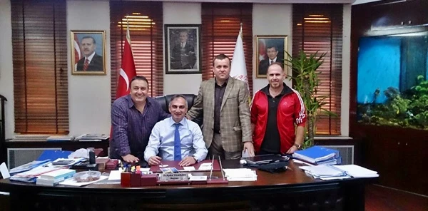 İsmail Türüt Sapanca Belediye Başkanı Aydın Yılmazer'i Ziyaret Etti