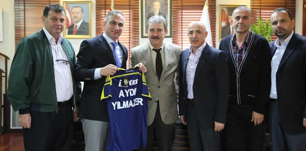Sakarya Fenerbahçeliler Derneği'nden Yılmazer'e Ziyaret