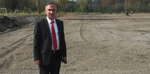 Sapanca Belediyesi Çok Amaçlı Sahalar Yapıyor