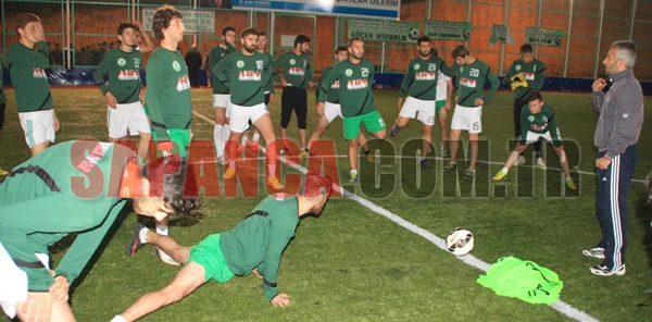 Sapanca Gençlikspor'un Teknik Direktörü Bülent Belat Sapanca.com.tr’ye Konuştu