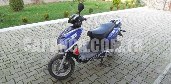Motosiklet Hırsızları Polisten Kaçamadı