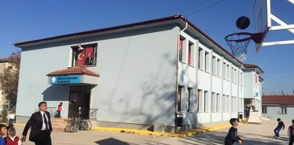 Sıra Dışı Bir Kaymakam Gökhan Azcan