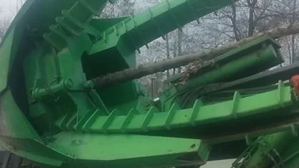 Sapanca Belediyesi Ağaçları Kesmek Yerine Tek Tek Taşıyor