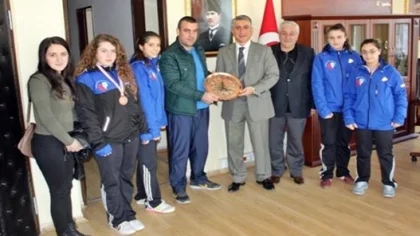 Boksörlerimiz Şanlıurfa'dan 3'ncülükle Döndü