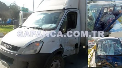 Sapanca'da Trafik Kazası: 4 Yaralı