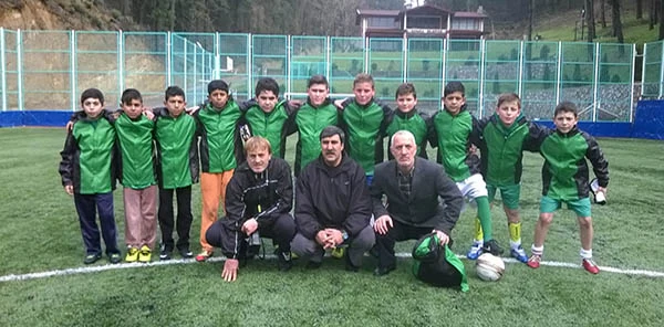 Minik Sporculara Malzeme Dağıtımı Yapıldı