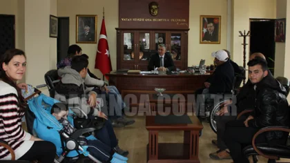Engelliler, Engelli Otobüsü için Destek Bekliyor
