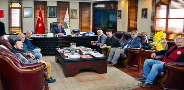 Sapanca Fotoğrafçılar Derneği (Safod) Başkan Yılmazer'i Ziyaret Etti